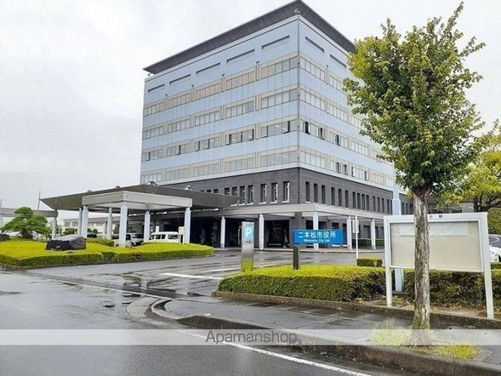 メゾンラフィネⅠの周辺