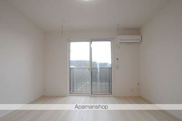 リバーサイドごうど106の居間