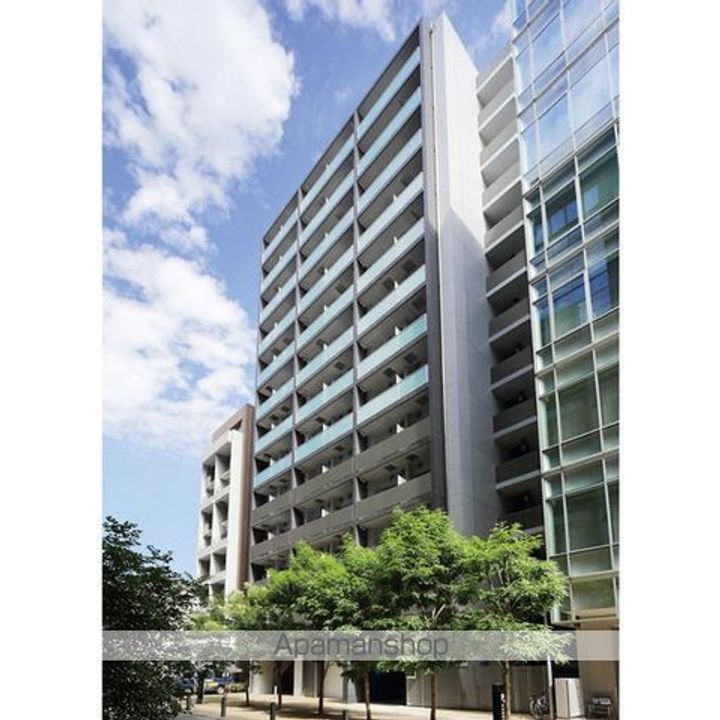 コンフォリア三田EASTの外観