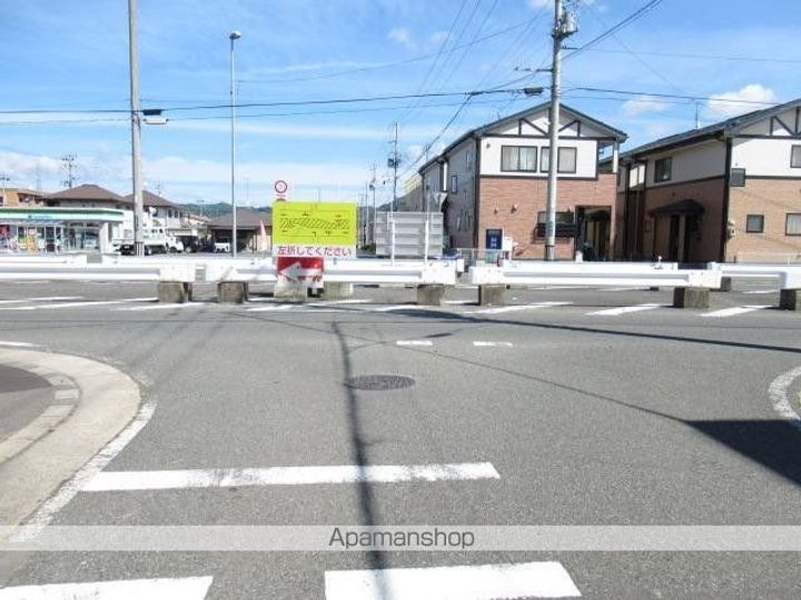 ガナールDの周辺