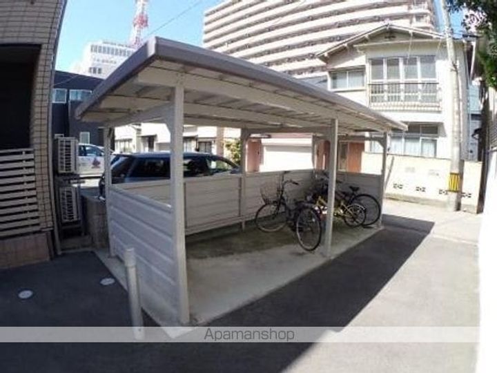 アーバン上大川前301の外観