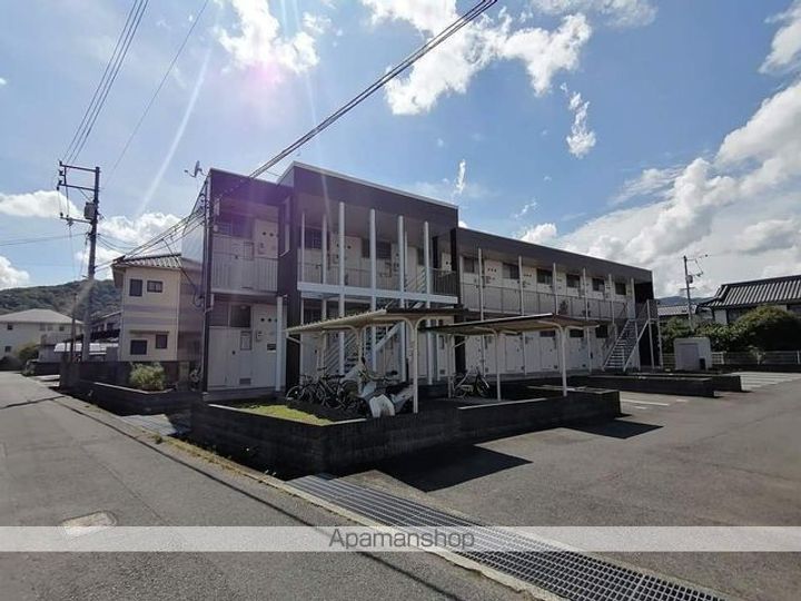 レオパレスルミエール107の外観