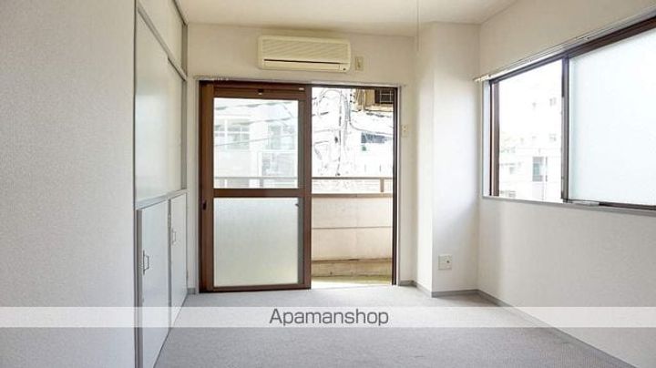 AS戸田の居間