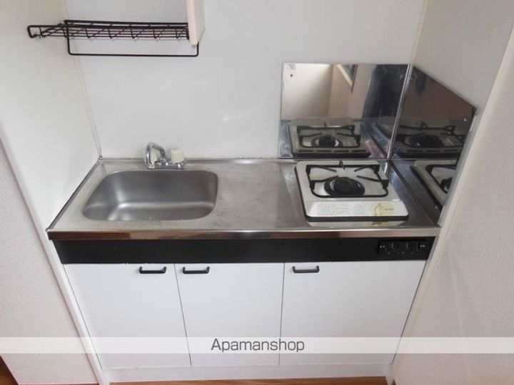 グランドゥール多賀城208のキッチン