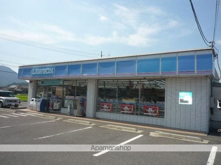 ファミールぼだいじの周辺