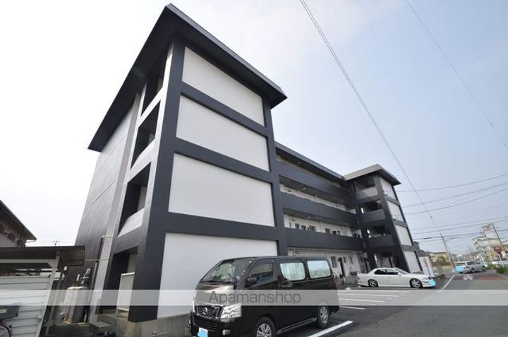 ハイツ東小浜106の外観