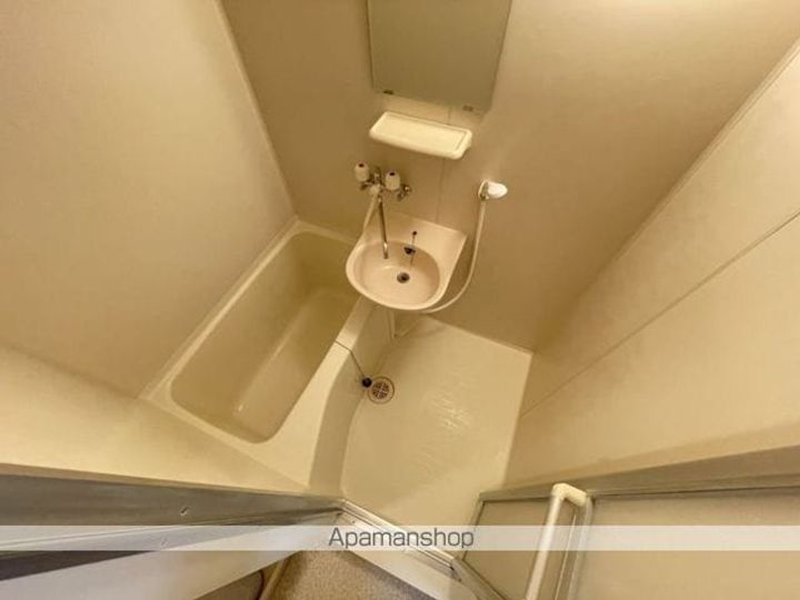 北海道亀田郡七飯町本町3丁目の賃貸アパートの風呂