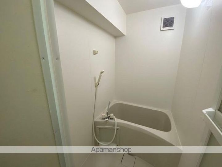 ヴィラナリー長尾 1号棟103の風呂