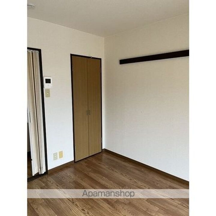 サープラス南出202の内装