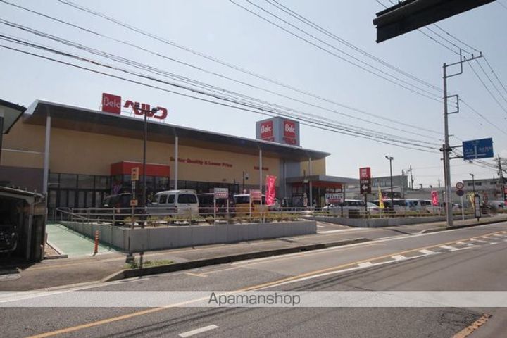 居山ビルの周辺