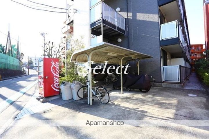 レオパレスシャルマンの外観
