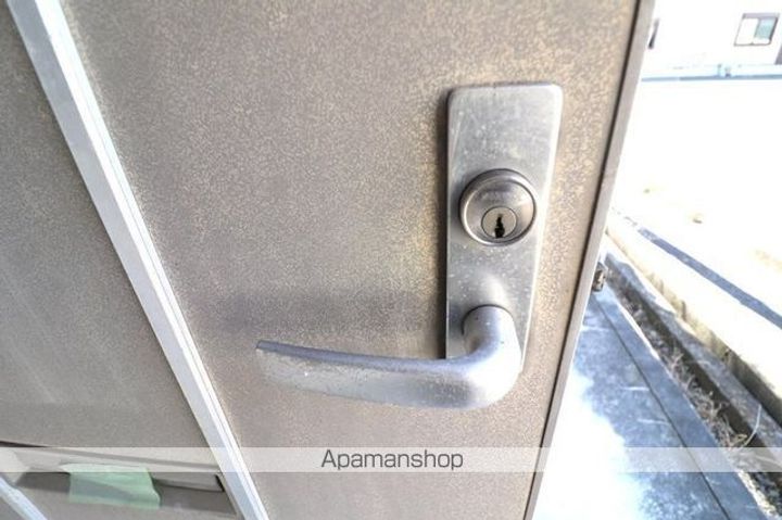 ソレイユあさかの玄関