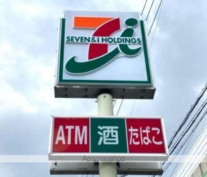 クオリティ パレスの周辺