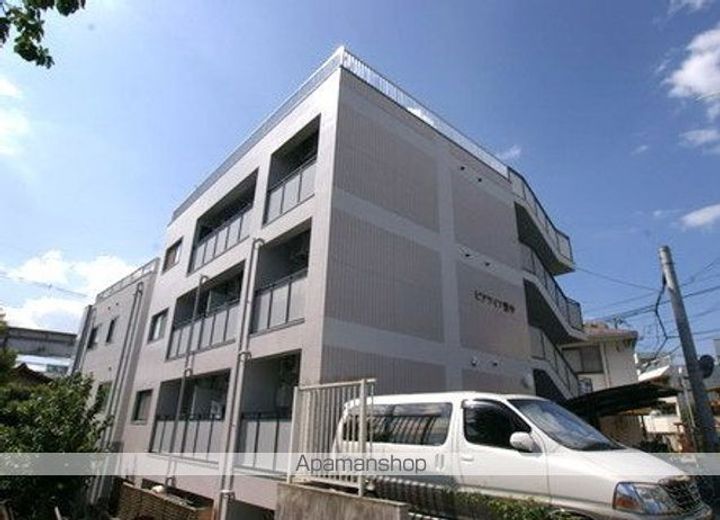 ピアライフ豊中の外観