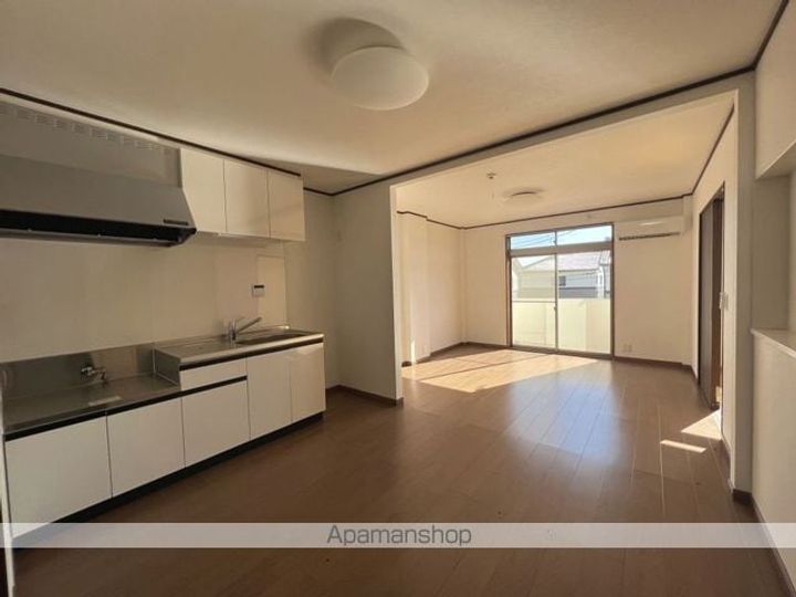 レジデンスオーシャン202の居間