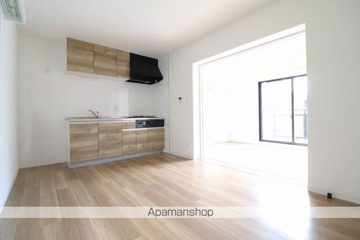 セブンヒルズマンションの居間