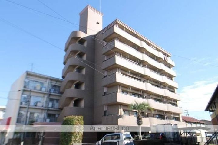 マンションベルエア405の外観