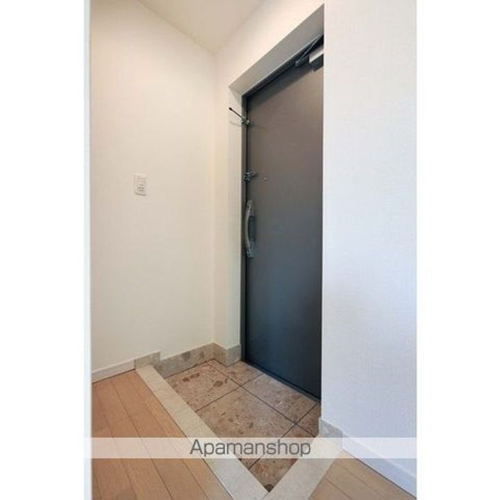 レキシントン・スクエア曙橋の玄関