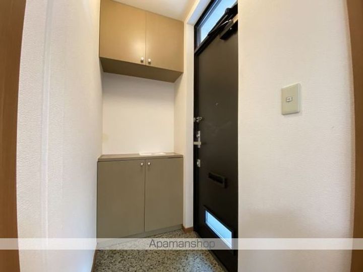 ノースクレストNの玄関