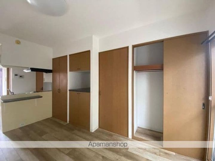 香川県さぬき市長尾西の賃貸マンションの内装