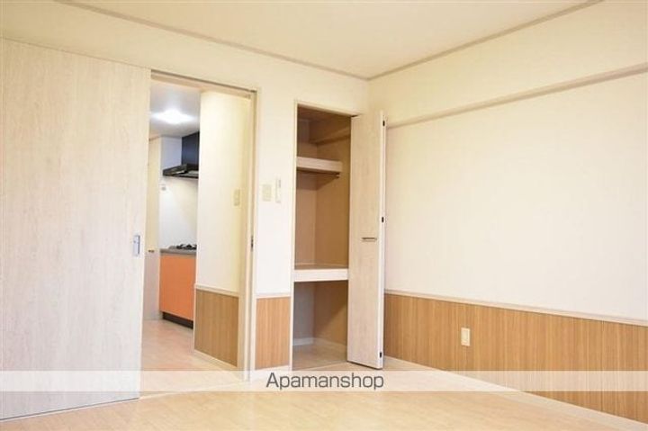グリーンオアシスの居間