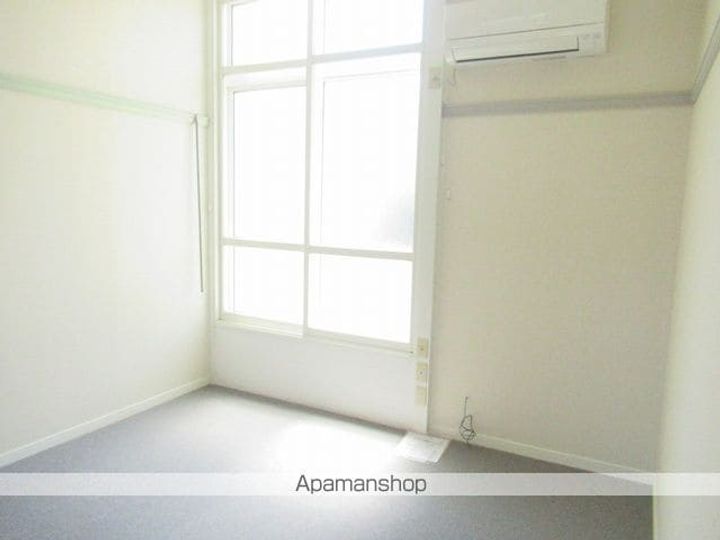 パークサイド室小路104の内装