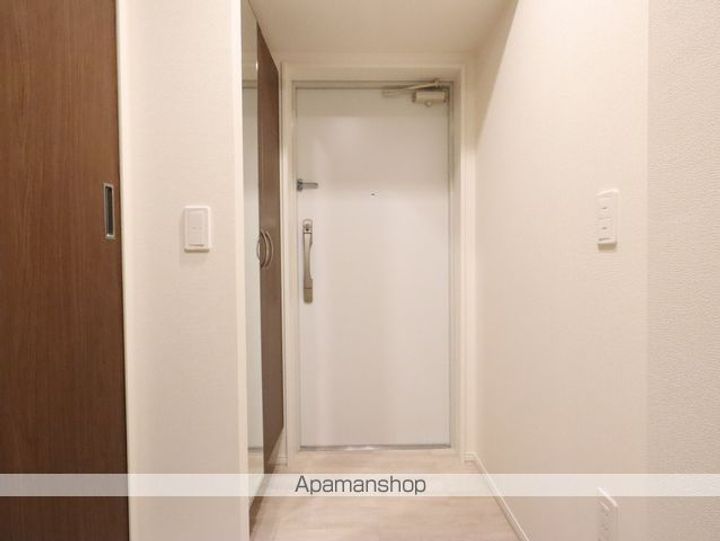 GRAND SOLEIL大須白川1001の玄関