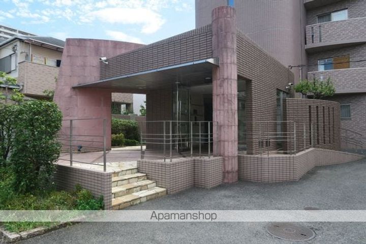 ウィステリアの外観