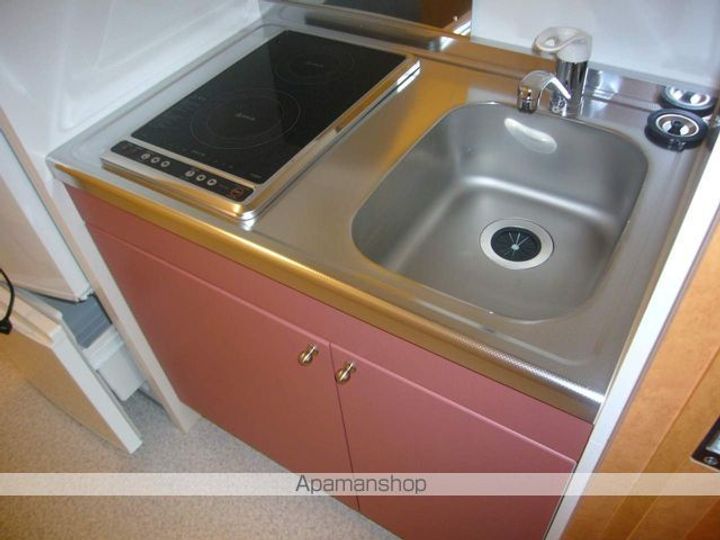 レオパレスマルブル B102のキッチン