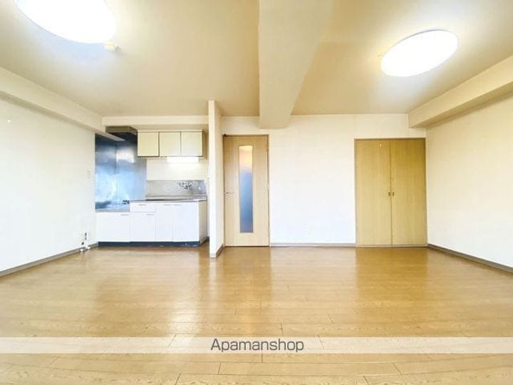 コートハウス的場702の内装