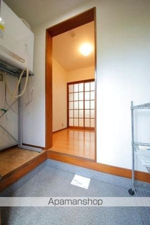 ハイツ白樺102の玄関