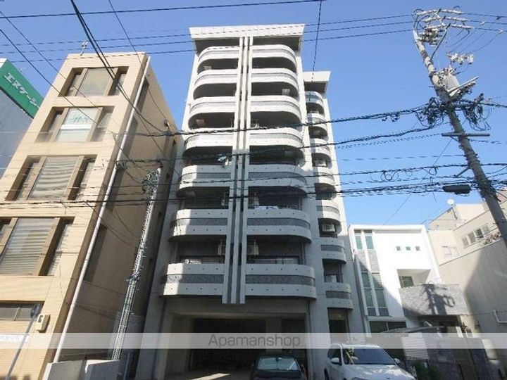 愛知県名古屋市中区伊勢山2丁目の賃貸マンションの外観