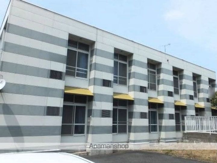 レオパレスカワシマの外観