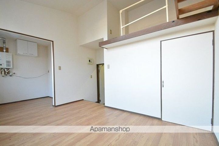 センチュリー22108の内装