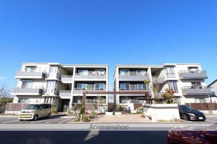 グランマストベレオ林町A・Bの外観