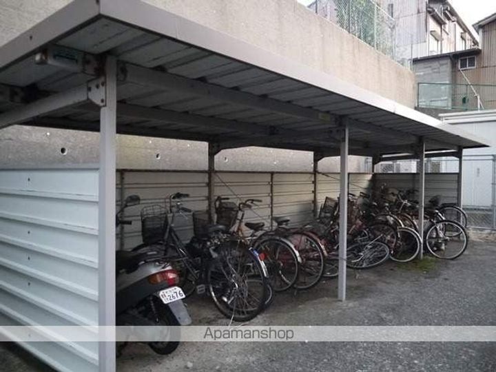 新潟県新潟市東区宝町の賃貸マンションの外観