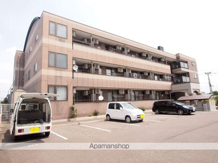 福島県郡山市昭和2丁目の賃貸マンションの外観