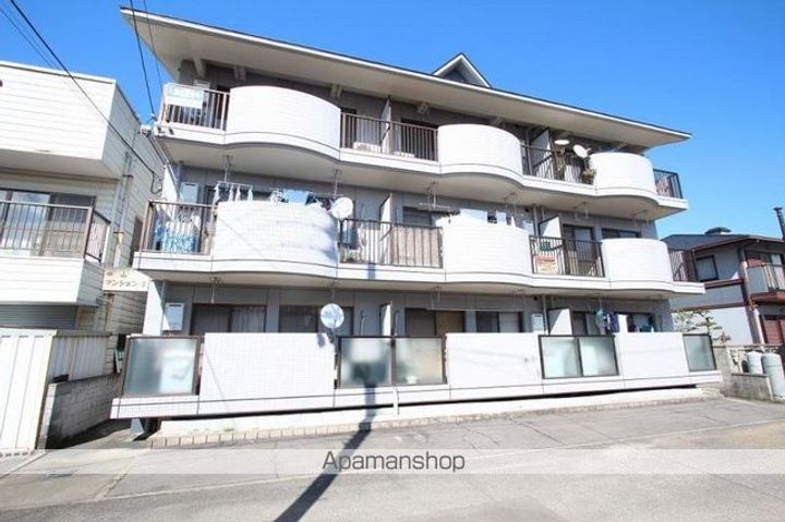 中山マンション(林町)302の外観