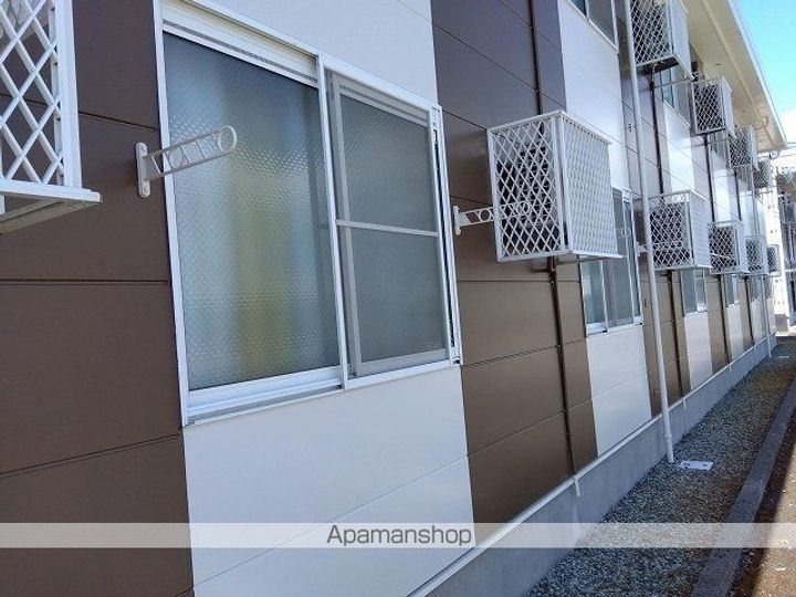 レオパレスフルールⅡ208の外観