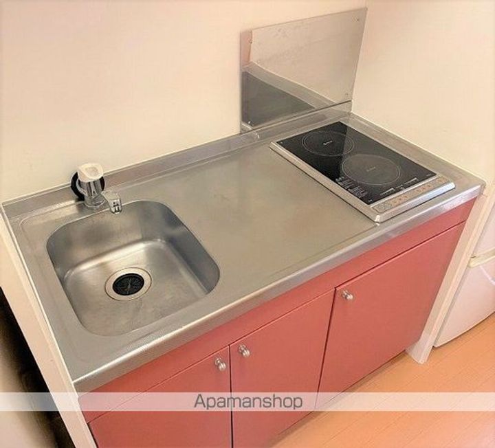 レオパレスエスト逆井のキッチン