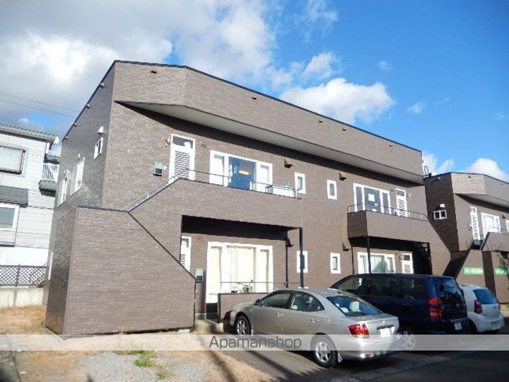 タウニーみどり苑B棟B-1の外観