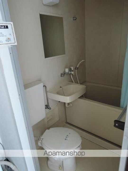 ラビッツコート宮本町302の風呂