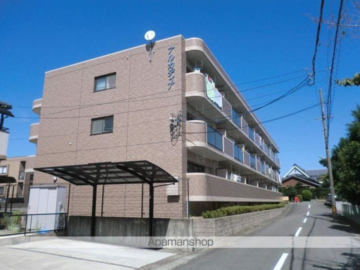 愛知県弥富市五明1丁目の賃貸マンションの外観