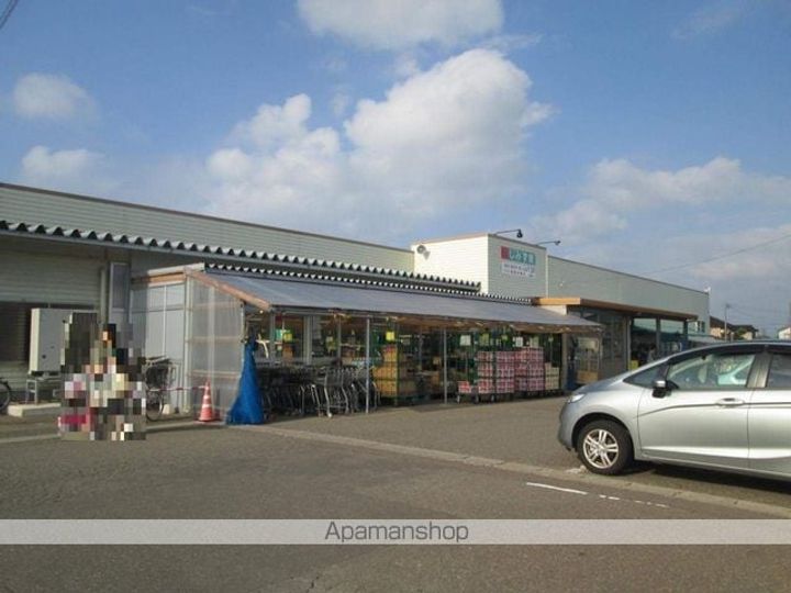 キュオン106の周辺