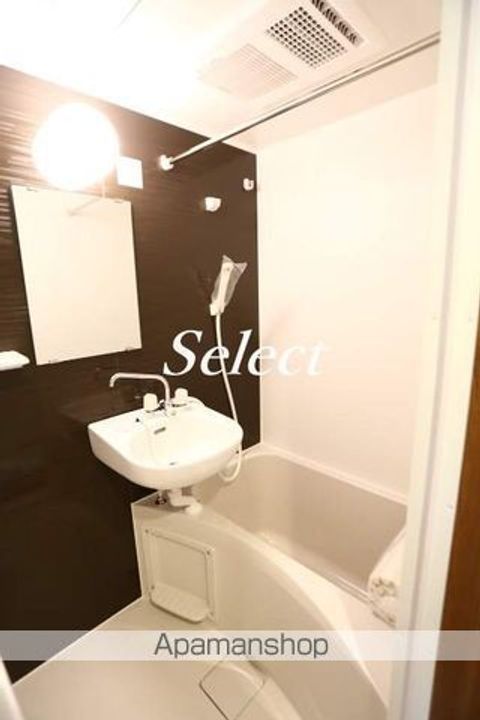 神奈川県横浜市中区元町5丁目の賃貸アパートの風呂