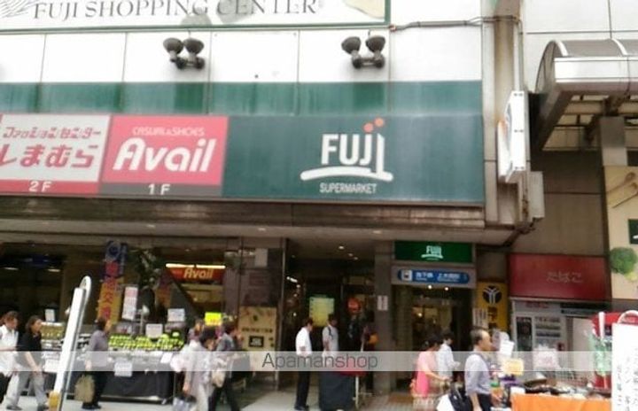 レオパレス上大岡東の周辺