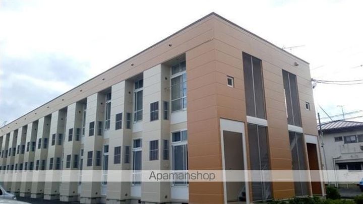 レオパレス高田202の外観