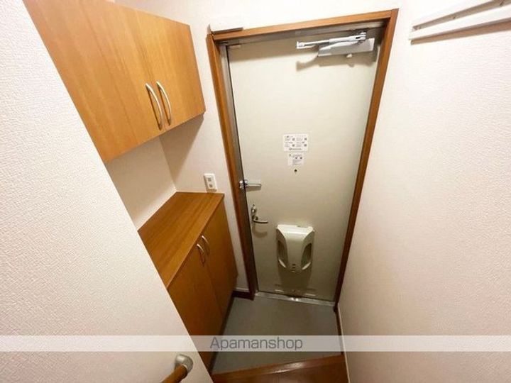 福島県福島市飯野町字後川の賃貸アパートの玄関