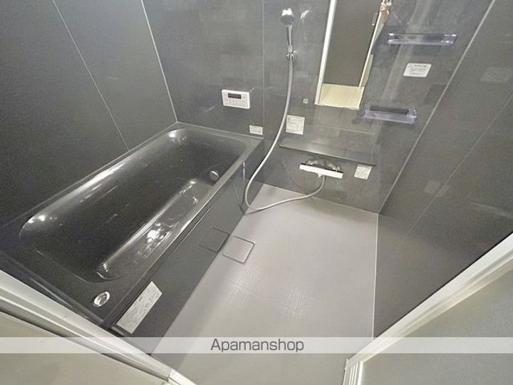 滋賀県東近江市小脇町の賃貸アパートの風呂