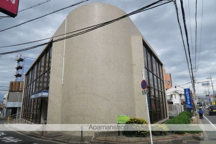 レデント和泉の周辺